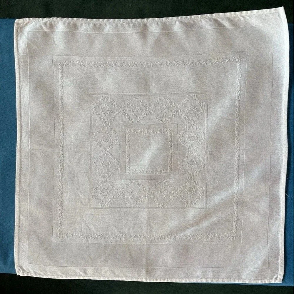 Vtg Set of 12 White Damask Linen Dinner Napkins Country Geometric 15